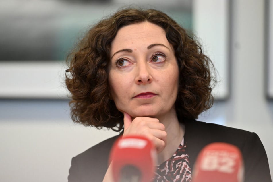 Berliner Wirtschaftssenatorin Ramona Pop (Grüne) spricht über die weitere Entwicklung der Coronavirus-Fälle in Berlin