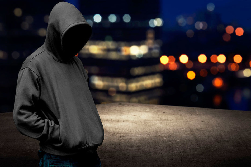 Ein 15-jähriger Teenager ist bewaffnet durch einen Ort in der Oberlausitz gelaufen.