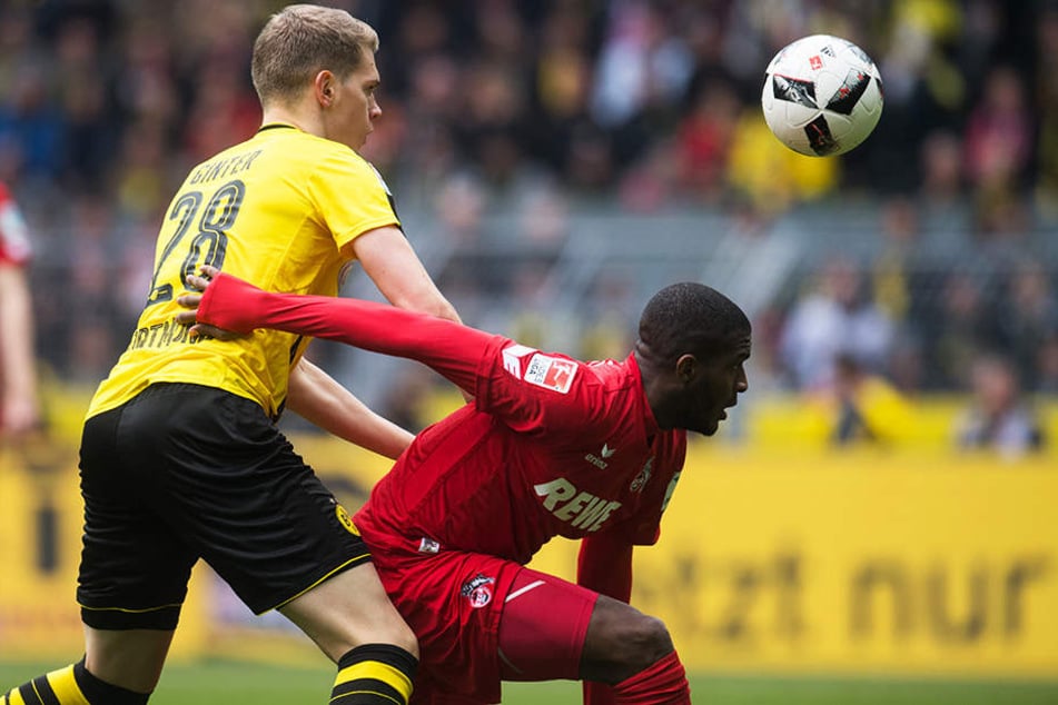 Anthony Modeste im Duell mit dem damaligen Borussia-Dortmund-Verteidiger Matthias Ginter.