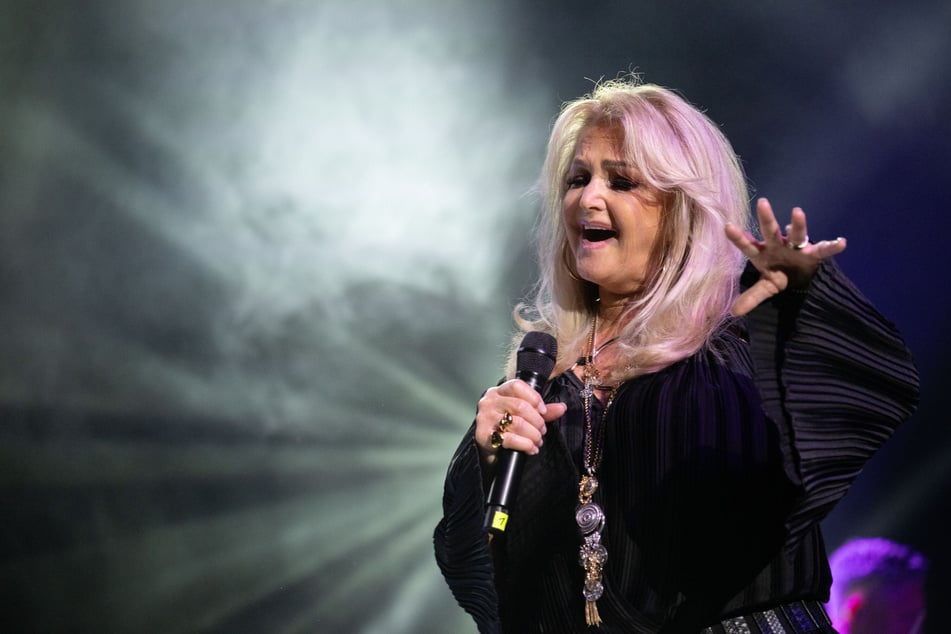 Die Anfang Juli verstorbene Sängerin Bonnie Tyler (†75) wird am Montag beigesetzt.