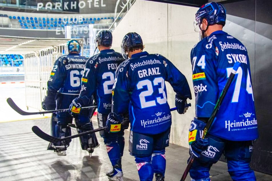 Folgt den Dresdner Eislöwen ab Freitag (28.8.) in die JOYNEXT Arena.