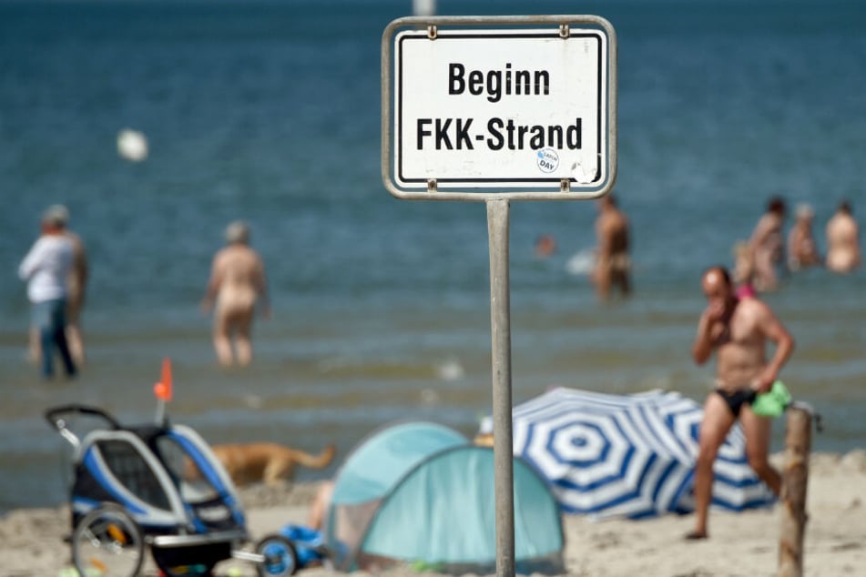 Experten zufolge droht FKK in der Bedeutungslosigkeit zu versinken. (Symbolbild)