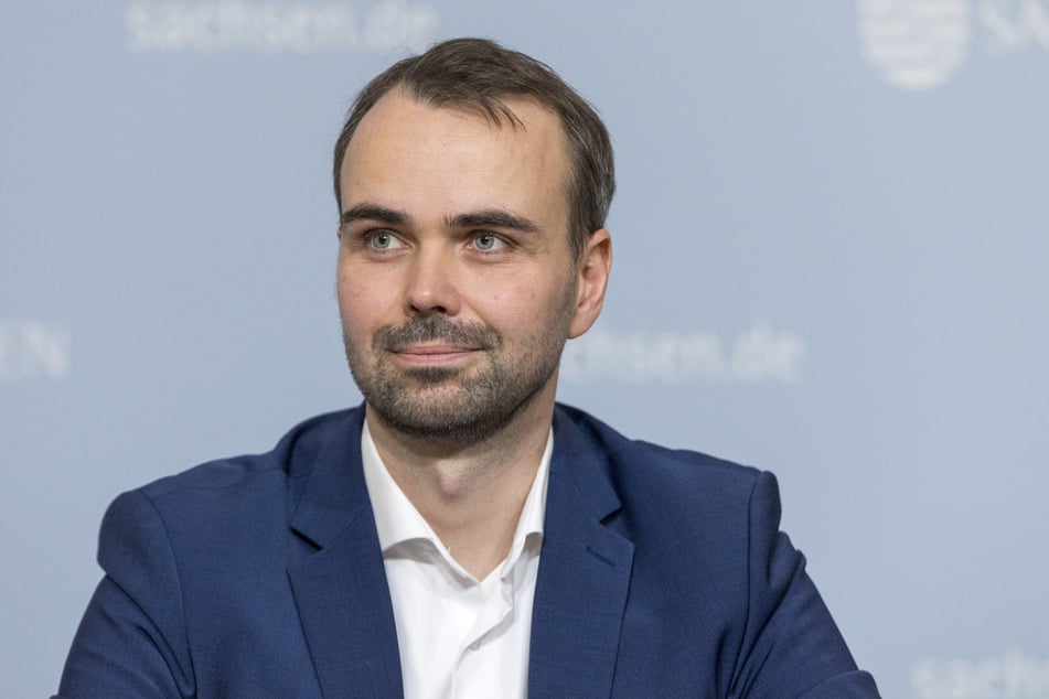 Laut Kultusminister-Sprecher Tilo Schumann (36) ist das Maßnahmenpaket der Sachsen-Regierung gegen Unterrichtsausfall ein voller Erfolg.