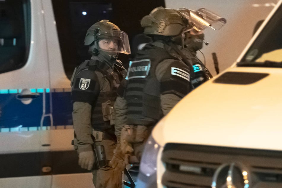 Das SEK ist am Donnerstagmorgen nach Tegel gerufen worden. (Symbolfoto)