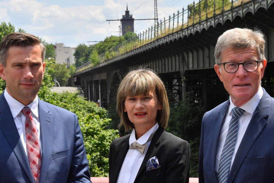 Martin Dulig (45, SPD), Barbara Ludwig (57, SPD) und Eckart Fricke stellen sich den Fragen der Chemnitzer.
