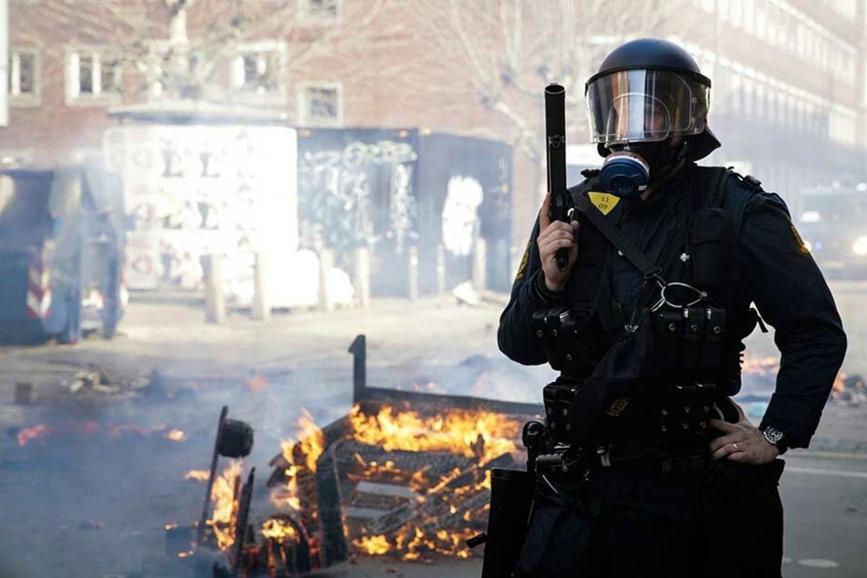 Bei den Ausschreitungen während der Demonstration eines islamfeindlichen Politikers hatte die Polizei 23 Menschen festgenommen.