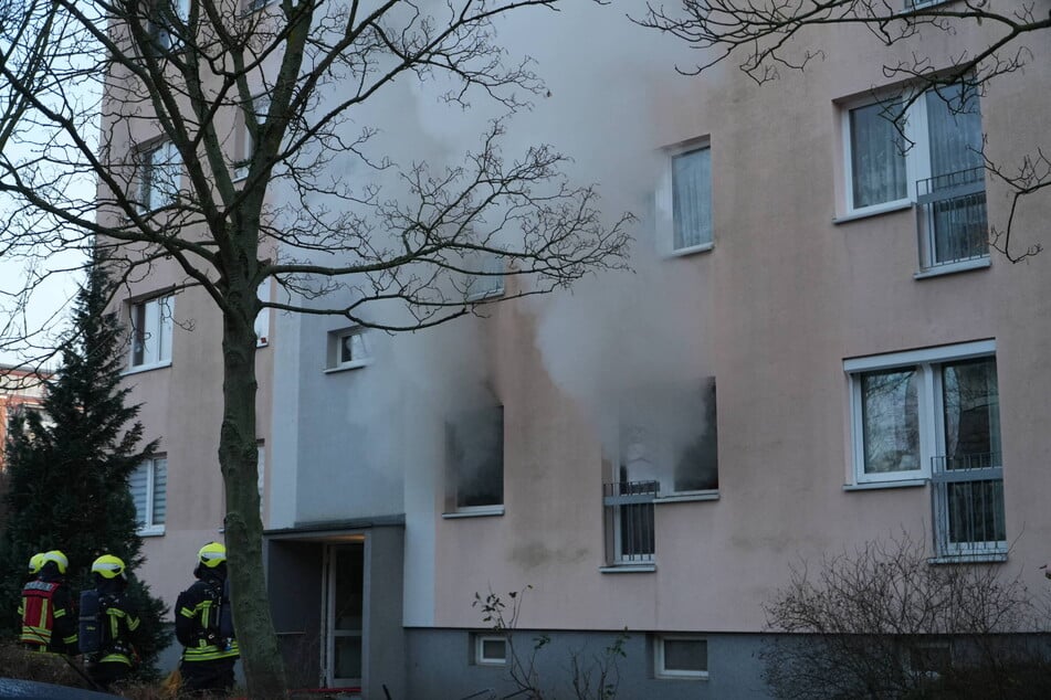 Die Feuerwehr musste am Freitag einen Wohnungsbrand löschen.