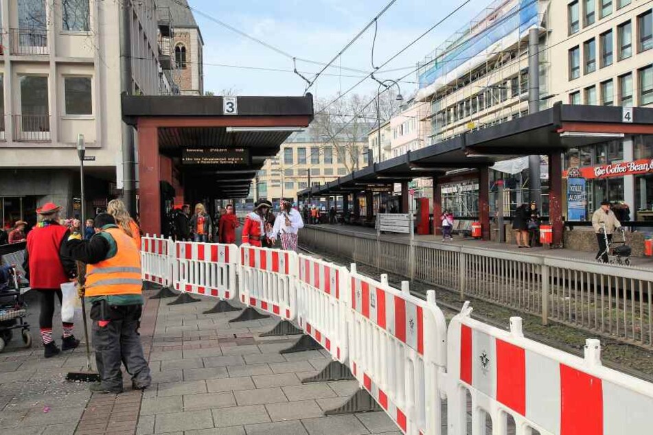 An den Karnevalstagen kann es zu temporären Sperrungen einiger Haltestellen kommen
