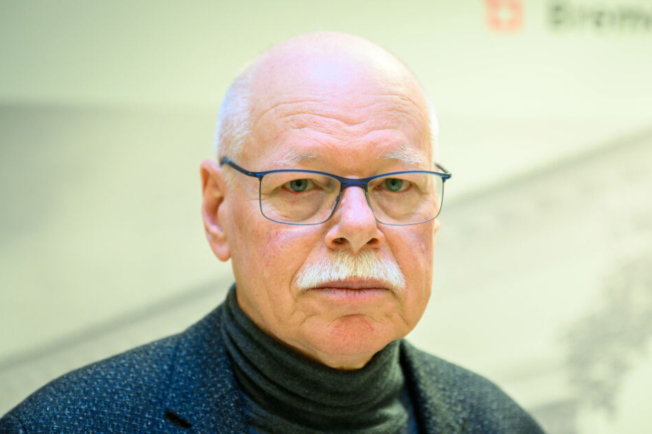 Ulrich Mäurer (SPD), Innensenator von Bremen, stellt die neuen Maßnahmen vor.
