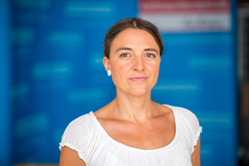 Dr. Katja Henschler von der sächsischen Verbraucherzentrale rät, sich mit der Funktionsweise der App auseinanderzusetzen (Archivbild).