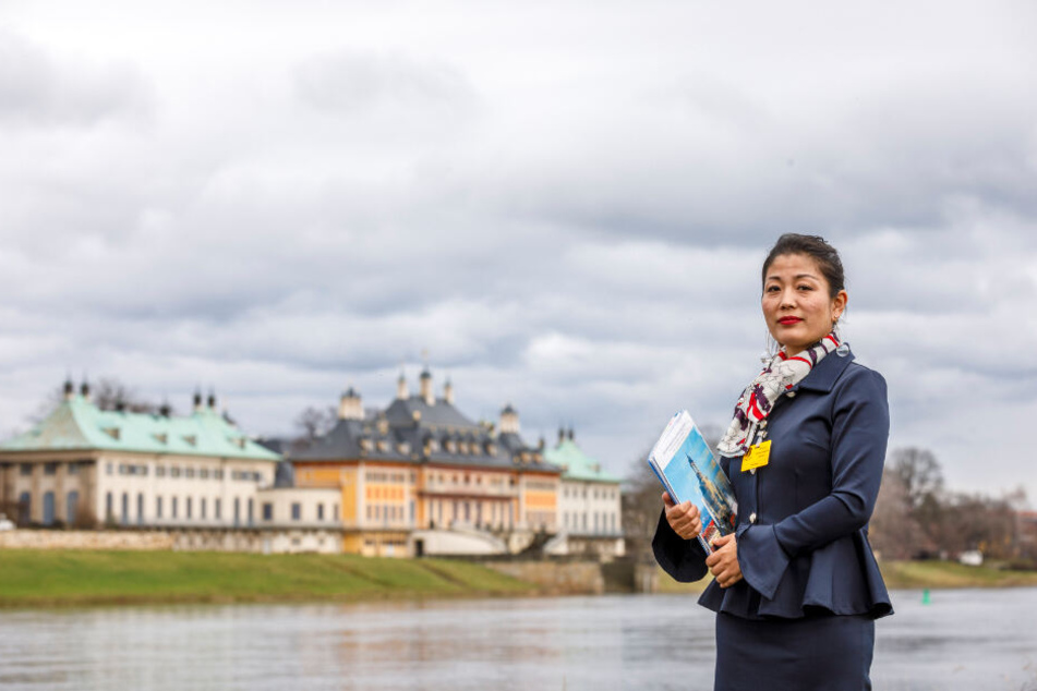 Yiwei Zhao (43) führt derzeit kaum noch chinesische Touristen durch Dresden.