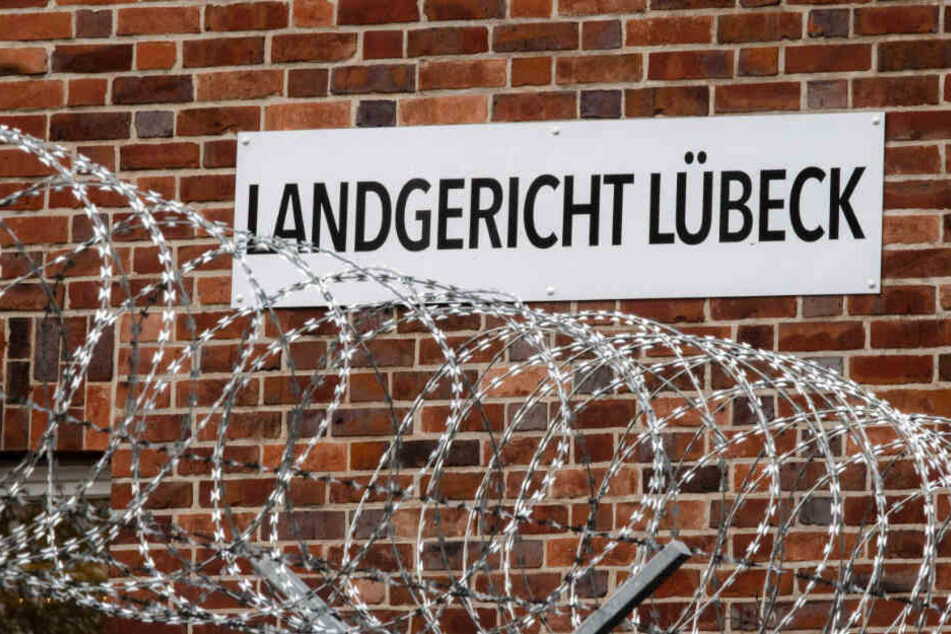 Der Prozess findet vor dem Lübecker Landgericht statt.