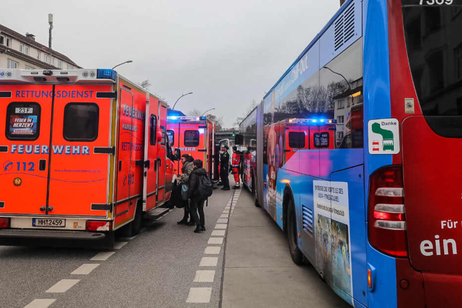 Mehrere Rettungswagen rückten an.