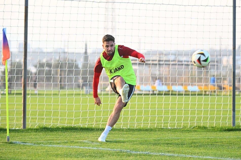 Ahmet Arslan traf im Wintertrainingslager seine alten Kollegen wieder. Inzwischen ist er aber auch in Essen angekommen.