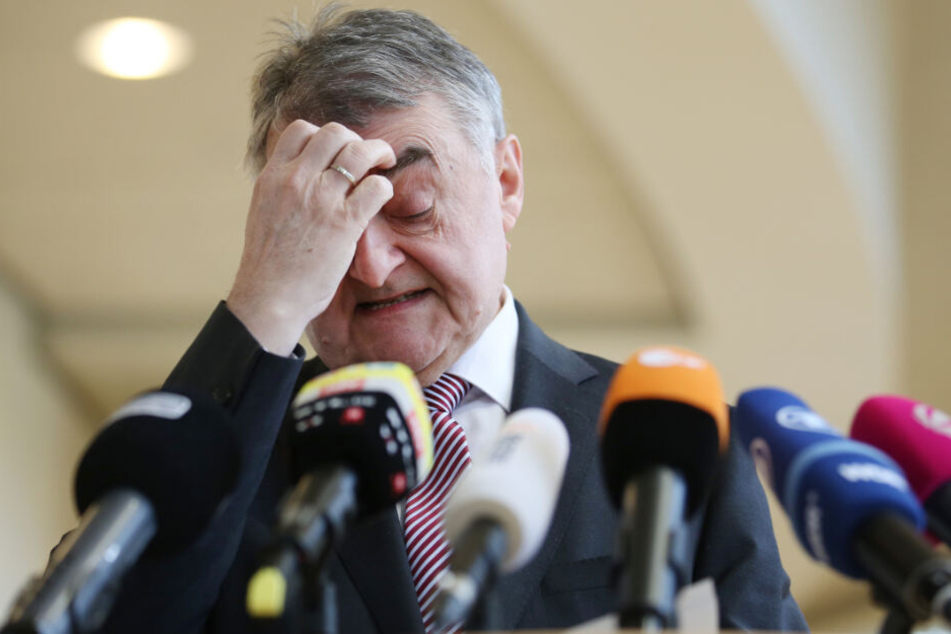 Herbert Reul (CDU), Innenminister in Nordrhein-Westfalen, gibt ein Statement im Landtag zu den Maßnahmen der Bundesanwaltschaft gegen Mitglieder einer möglichen rechtsterroristischen Vereinigung.