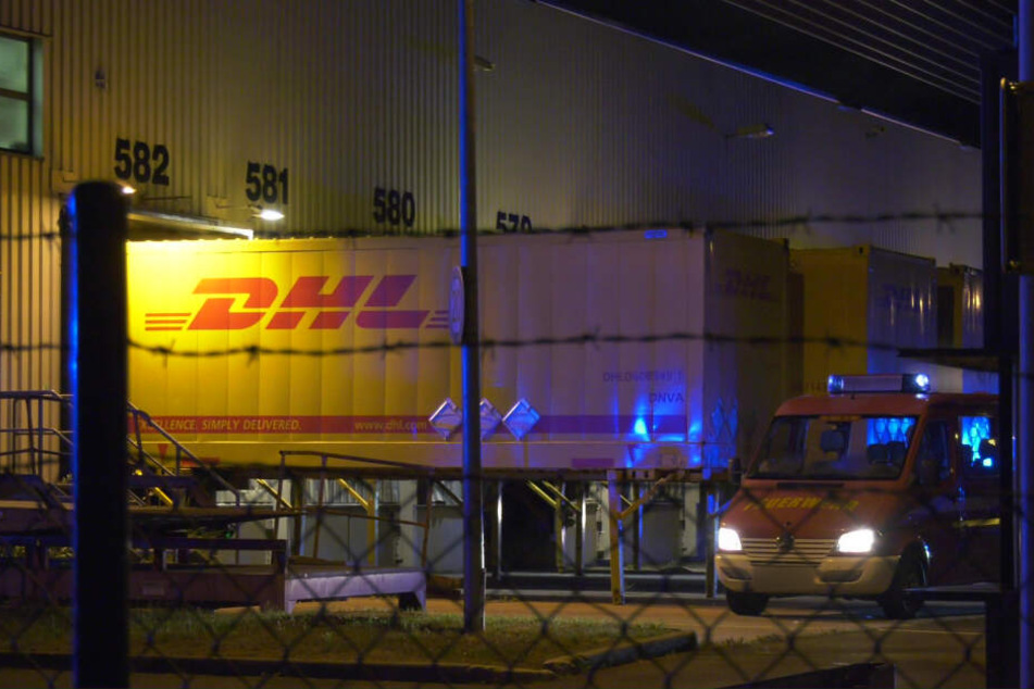 Das Foto zeigt einen Container auf dem Gelände des Paketzentrums.