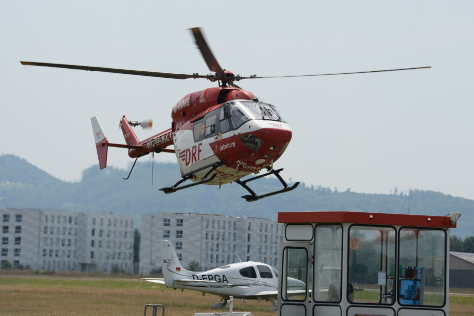 Mit dem Rettungshubschrauber wurde der Mann ins Krankenhaus geflogen. (Symbolbild)