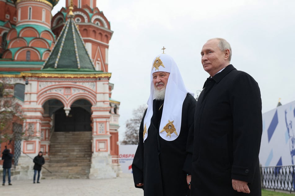 Wladimir Putin (71) soll seinen Mitarbeiter Kirill (76) sehr schätzen. Die beiden verbindet eine Vergangenheit als KGB-Spion.