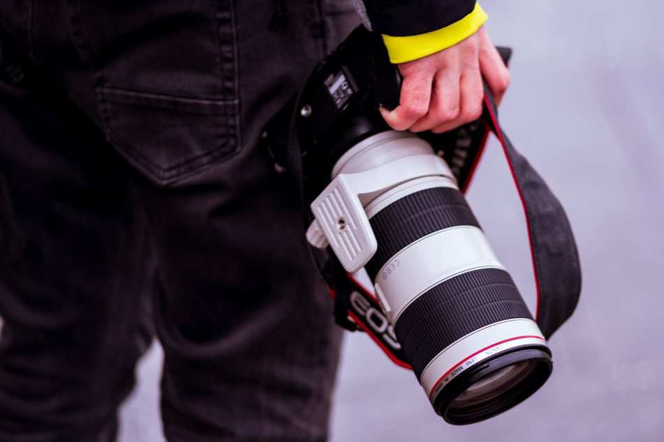 Mann greift Journalist im Saalekreis an