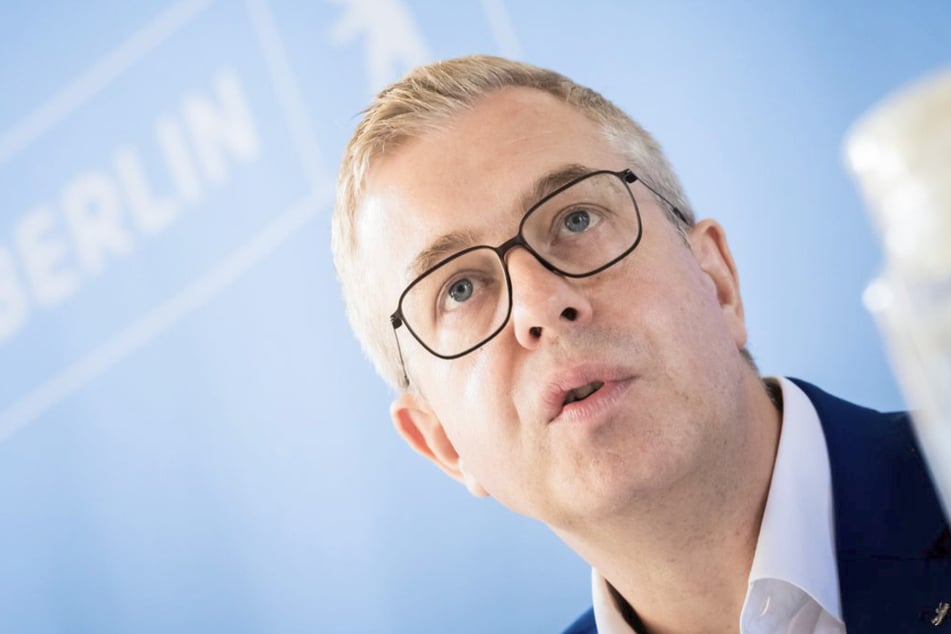 Finanzsenator Stevan Evers (47, CDU) will sich nicht aufdrängen, ist aber zu Gesprächen bereit.