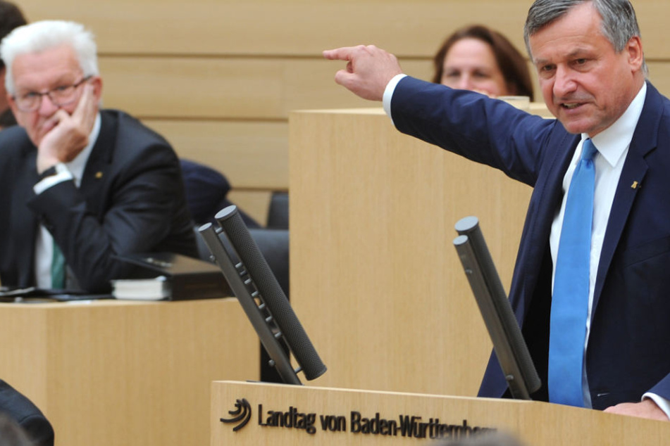 FDP-Fraktionschef Hans-Ulrich Rülke attackiert Kretschmann wegen Rückstand in Sachen Digitalisierung. (Symbolbild)