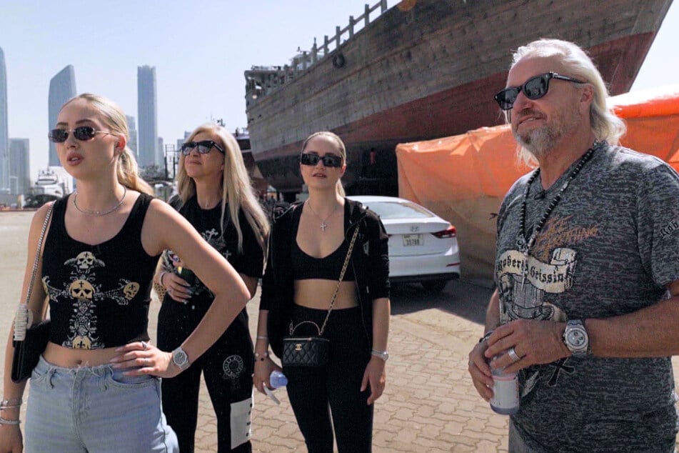 Pfusch beim Umbau ihrer Luxusyacht kostet die Millionärsfamilie in den neuen Folgen allerhand Nerven.