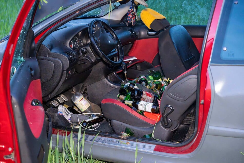 Ein Alkoholtest ergab beim Fahrer einen Wert von 2,08 Promille.