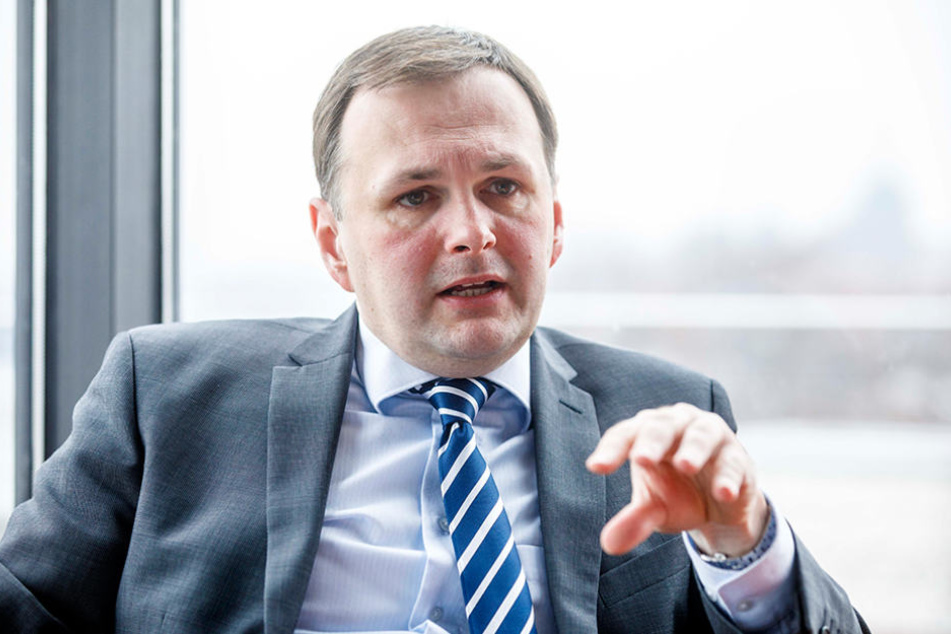 Linken-Politiker André Schollbach (38) ist schockiert über die Attacke.