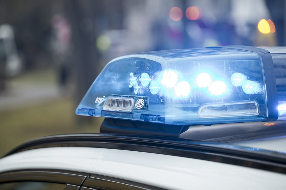 Mehr als ein Promille intus! Jugendlicher düst besoffen mit Papas Auto herum