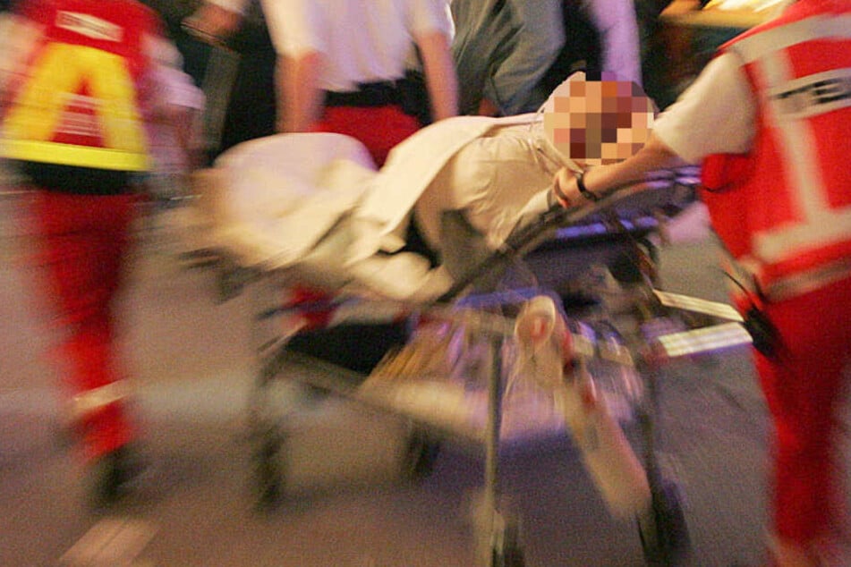 Der niedergestochene Flüchtling kam in ein Krankenhaus (Symbolbild).