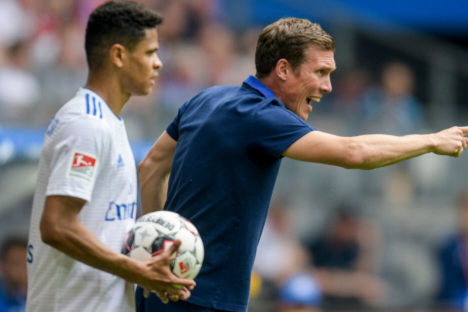 Auch in seinem letzten Spiel als HSV-Trainer gab Hannes Wolf an der Außenlinie alles.