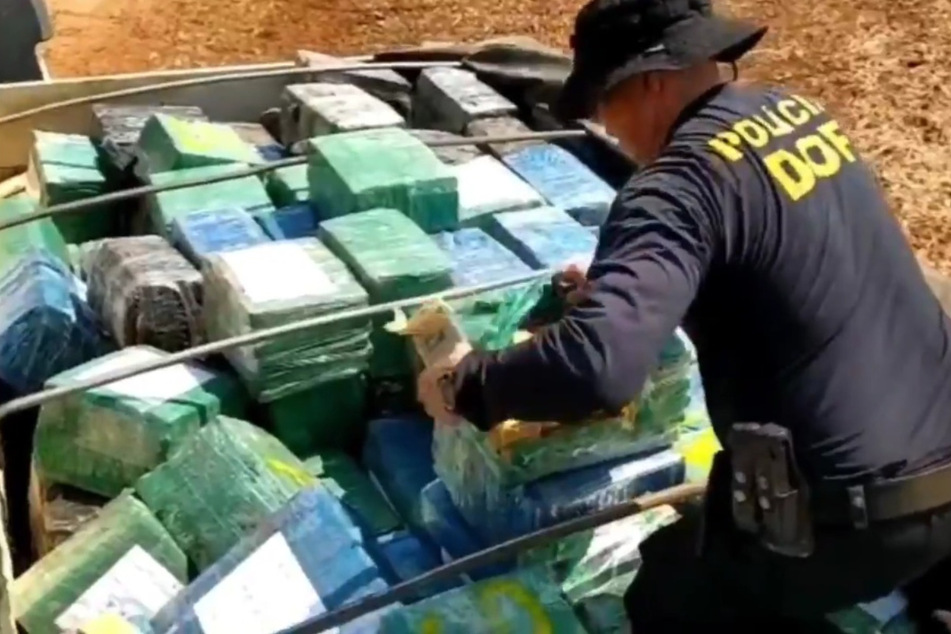 Die brasilianische Polizei beschlagnahmte über 33 Tonnen Marihuana.