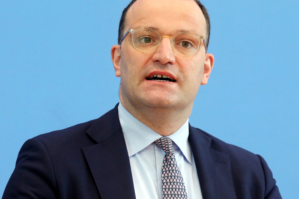 Bundesgesundheitsminister Jens Spahn (41, CDU) sagte: "Wir impfen Deutschland gerade zurück in die Freiheit."