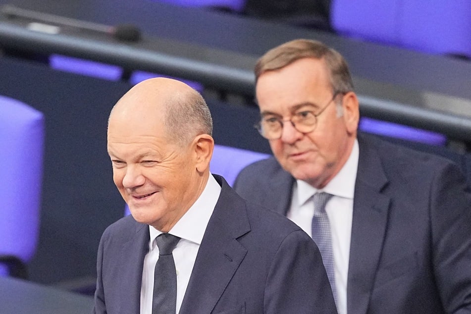 Wer macht das Rennen als Kanzlerkandidat der SPD? Bundeskanzler Olaf Scholz (66) oder Verteidigungsminister Boris Pistorius (64)?