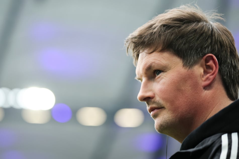 HSV-Coach Merlin Polzin (35) will mit seiner Mannschaft die letzten Schritte zum Klassenerhalt gehen.