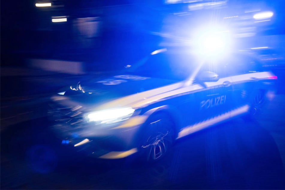 Beil-Räuber überfällt Juwelier in Stuttgart: Junge Mitarbeiterin flüchtet ins Büro