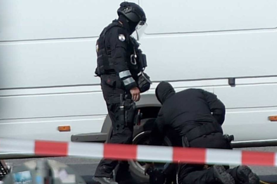 Wegen einer verdächtigen Tasche waren die Sprengstoffspezialisten der Polizei im Einsatz (Archivfoto).