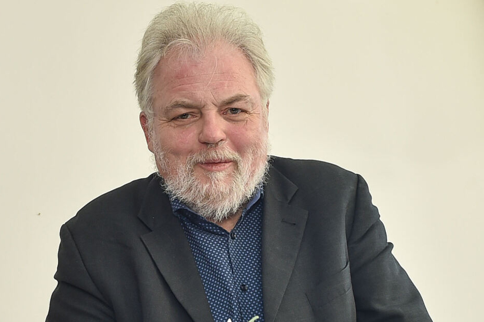 Sachsens Stasi-Akten-Hüter Lutz Rathenow plädiert für den Standort Chemnitz.
