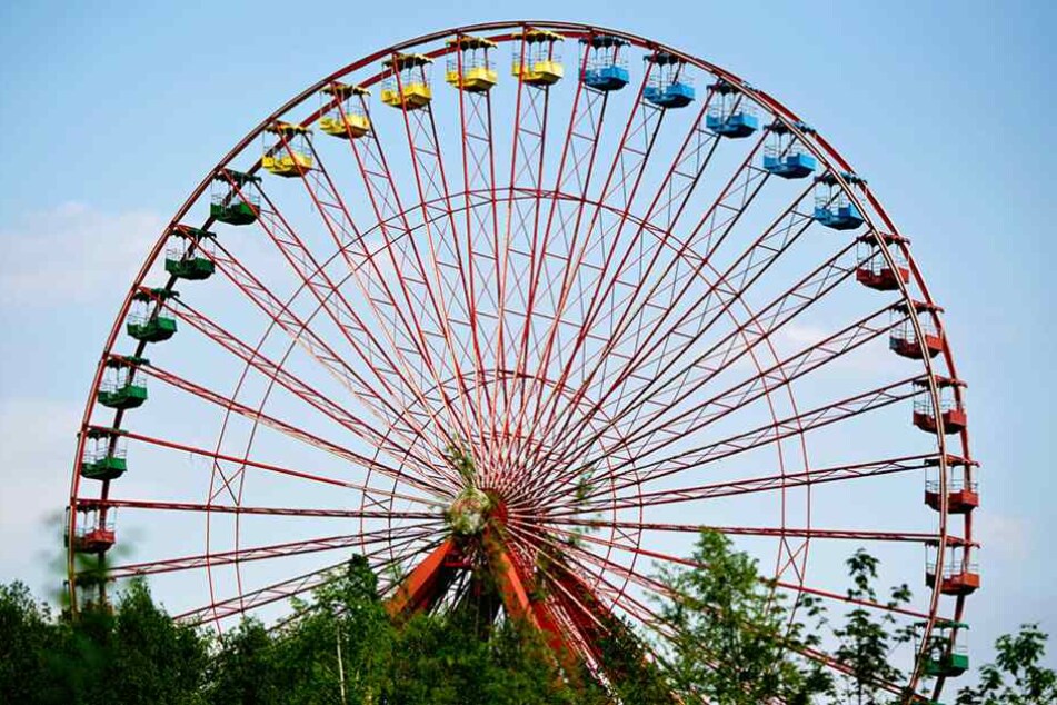 Das Riesenrad steht seit Jahren still, könnte aber schon bald wieder in Betrieb gehen, denn sein Zustand ist besser als gedacht.