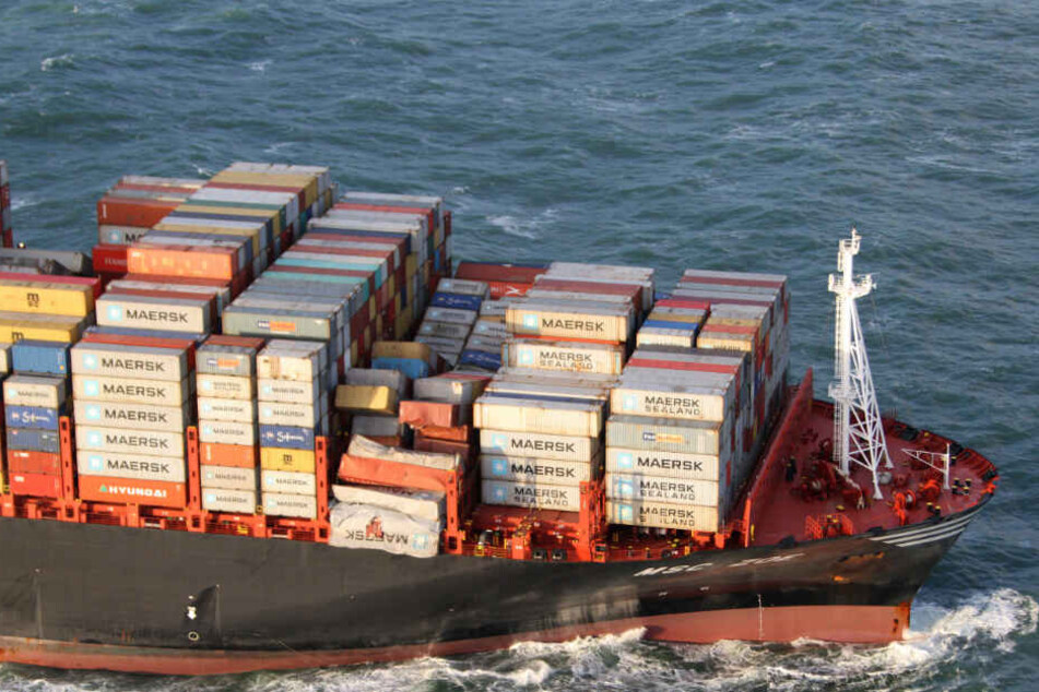 Die "MSC Zoe" verlor Anfang Januar 342 Container in der Nordsee. Weitere wurden beschädigt. (Archivbild)