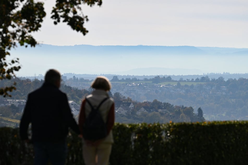 In Stuttgart und Umgebung gibt es zahlreiche Möglichkeiten für einen winterlichen Spaziergang.