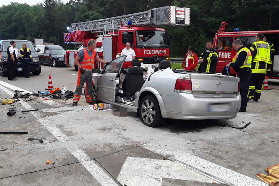 Drei Insassen des Opels starben bei dem Horror-Crash.
