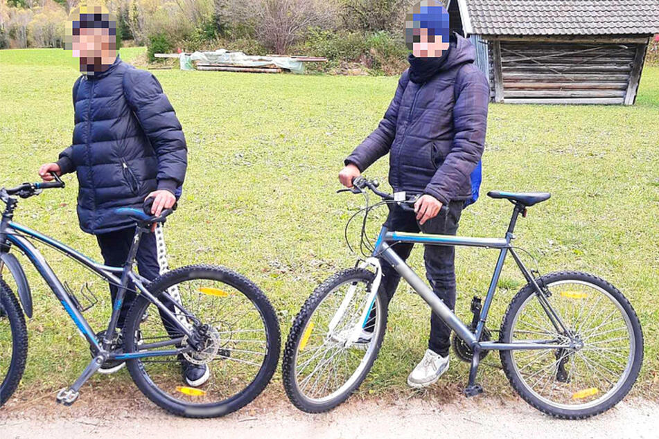Die beiden jungen Männer wollten laut eigenen Aussagen die 780 Kilometer von Innsbruck nach Berlin mit dem Fahrrad zurücklegen.