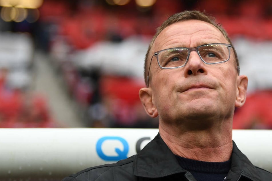 Ralf Rangnick (62) könnte sowohl Nachfolger von Sportvorstand Fredi Bobic (49) als auch Nachfolger von Trainer Adi Hütter (51) werden.