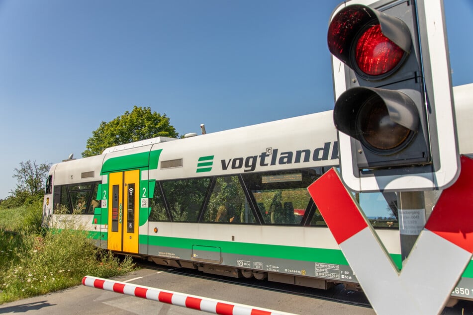Auch die Vogtlandbahn ist teurer geworden - eine Tageskarte kostet künftig 13 statt wie bisher 12 Euro.