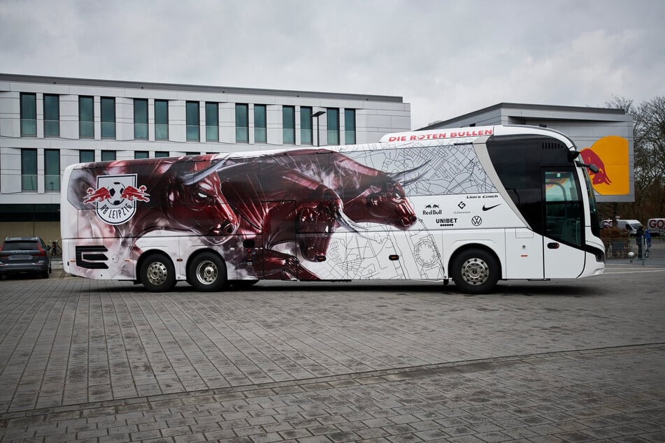 Abschied von MAN in Plauen: Letzter Bus geht an sächsische Fußballer