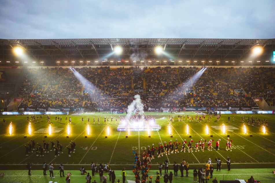 Am 3. Oktober füllt sich das Rudolf-Harbig-Stadion für den GFL BOWL 2026.