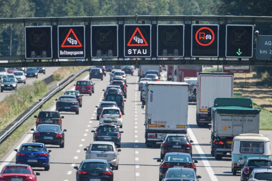 Am meisten Stau wird am Gründonnerstag erwartet, denn viele fahren nur für ein verlängertes Wochenende in den Urlaub.
