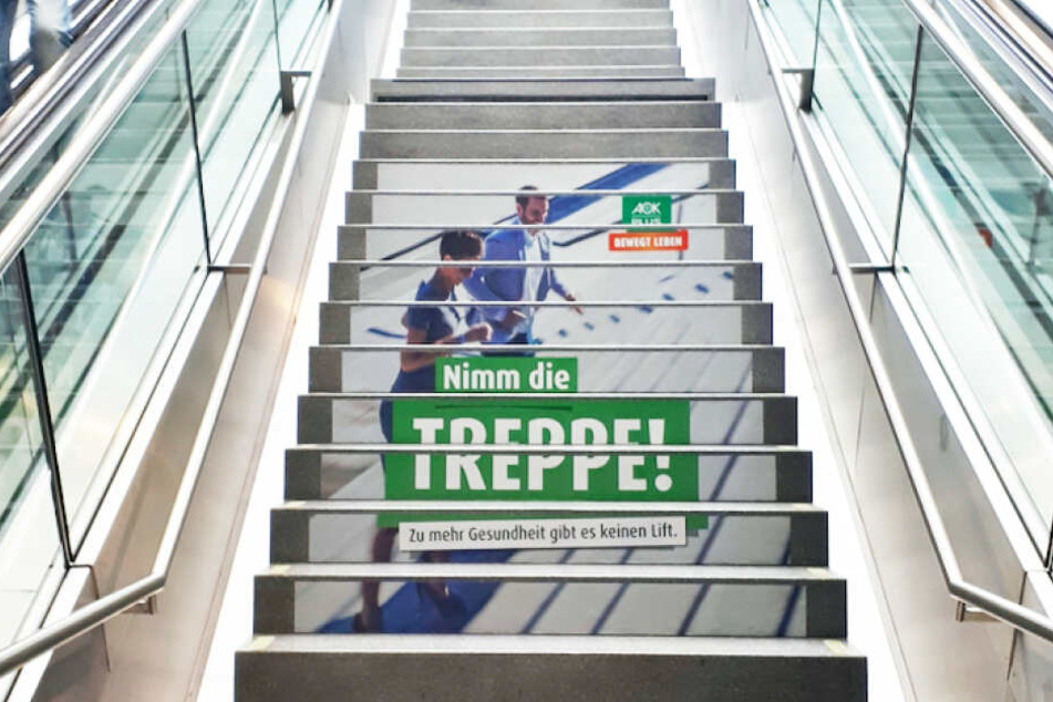 Diese Aktion auf Treppen in Sachsen und Thüringen zeigt: Mehr Bewegung im Alltag ist ganz leicht machbar.