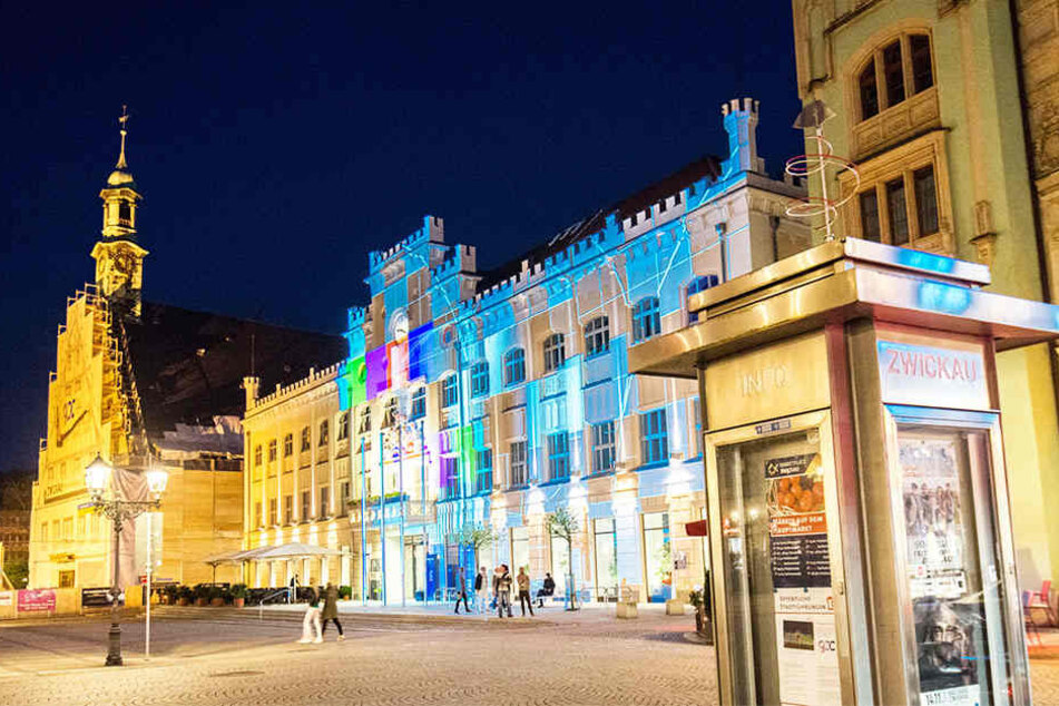 Beim Festival of Lights werden historische und markante Zwickauer Gebäude in ein besonderes Licht getaucht. Los geht es damit am Abend des 1. Mai.